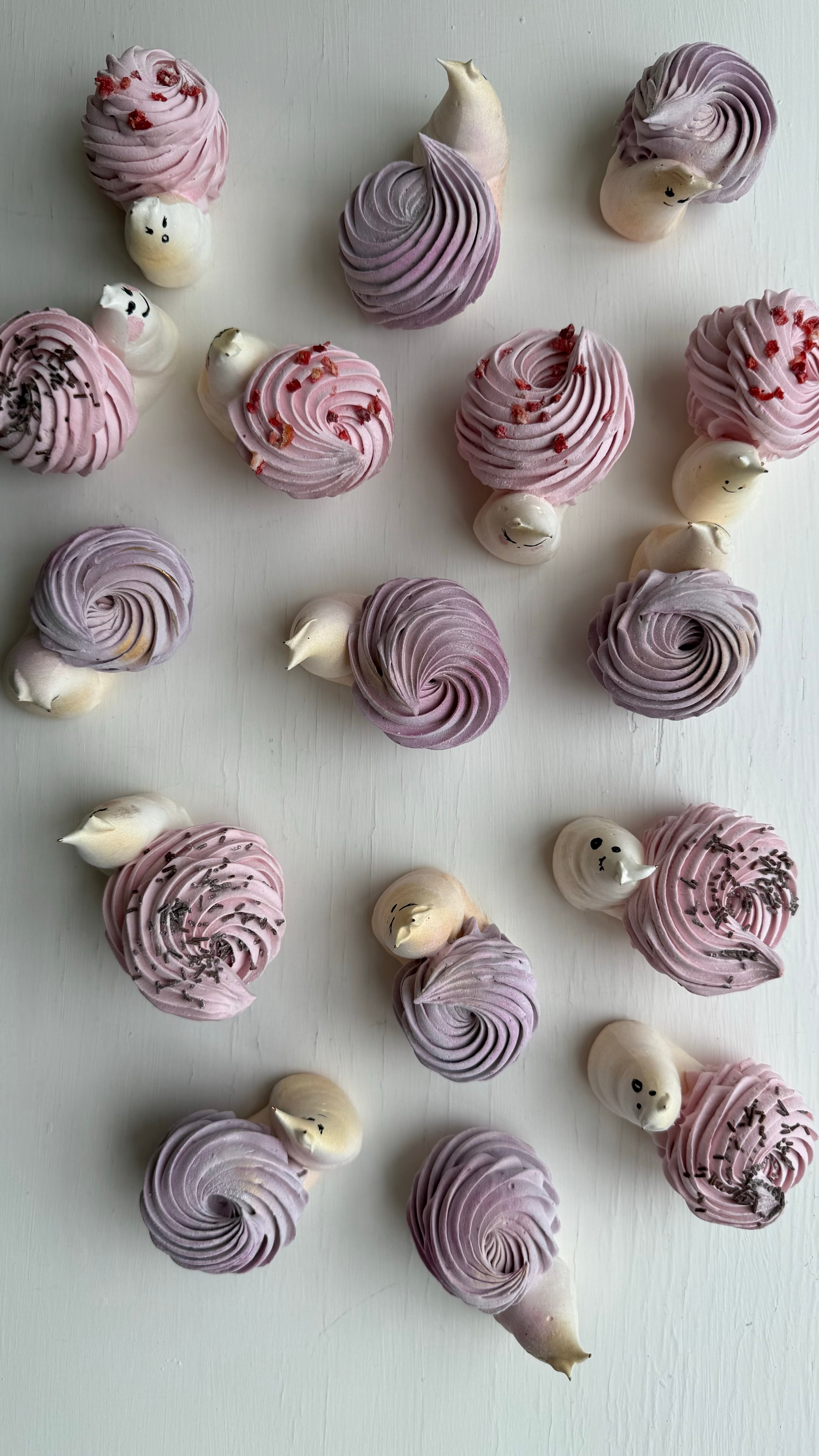 Marshmallow Snails Box Small