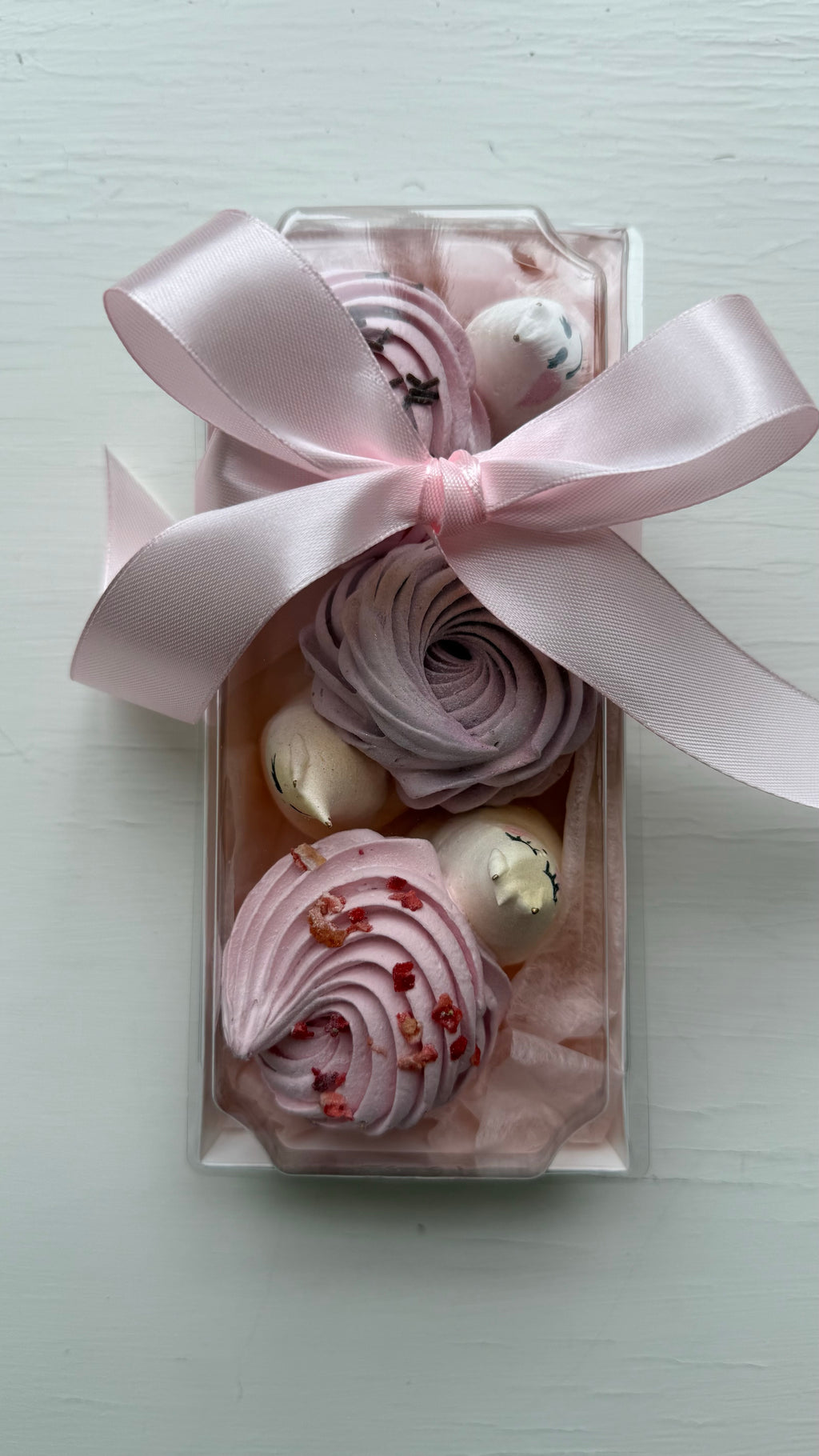 Marshmallow Snails Box Small
