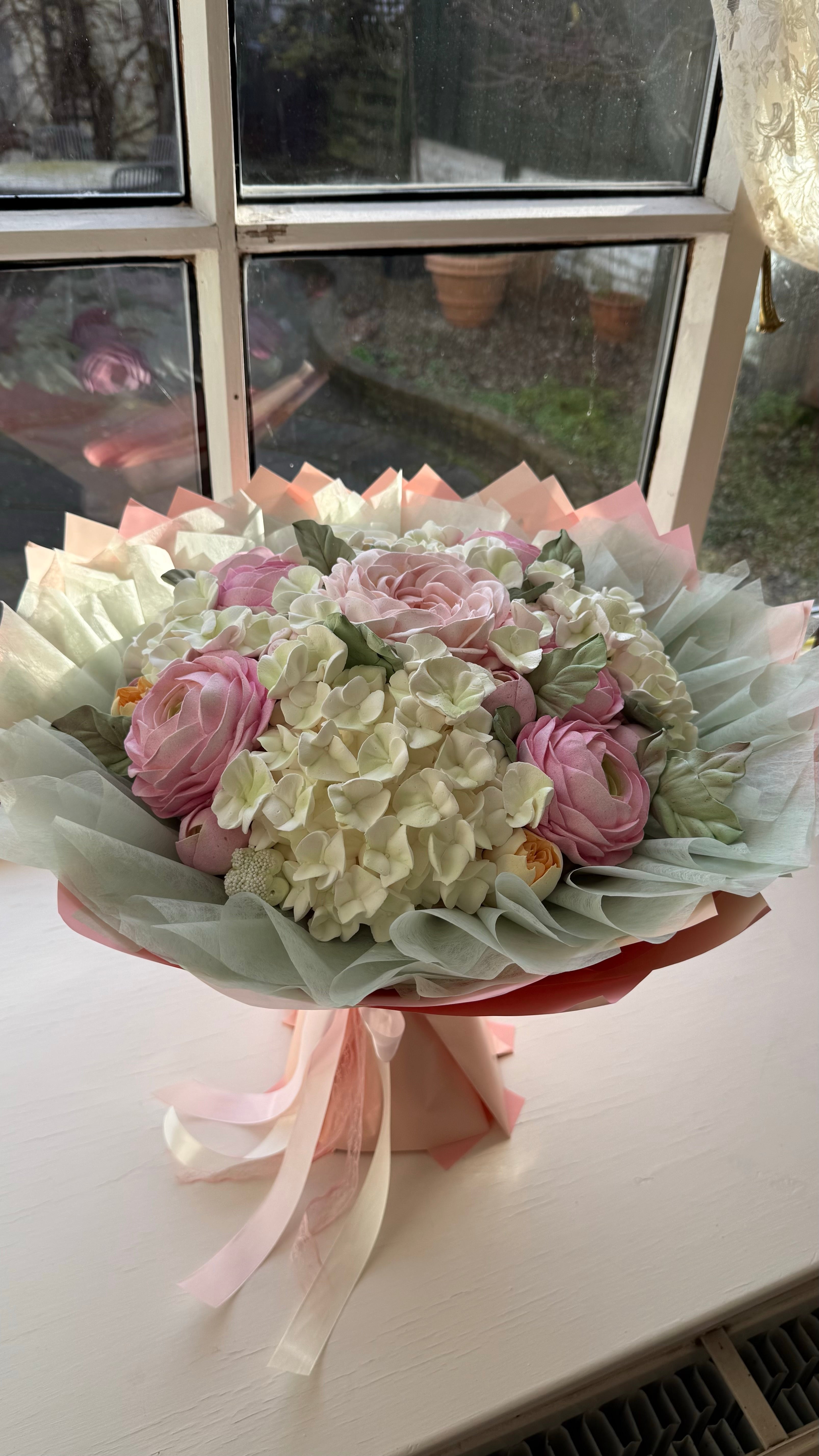 Fantasy Marshmallow Bouquet Large