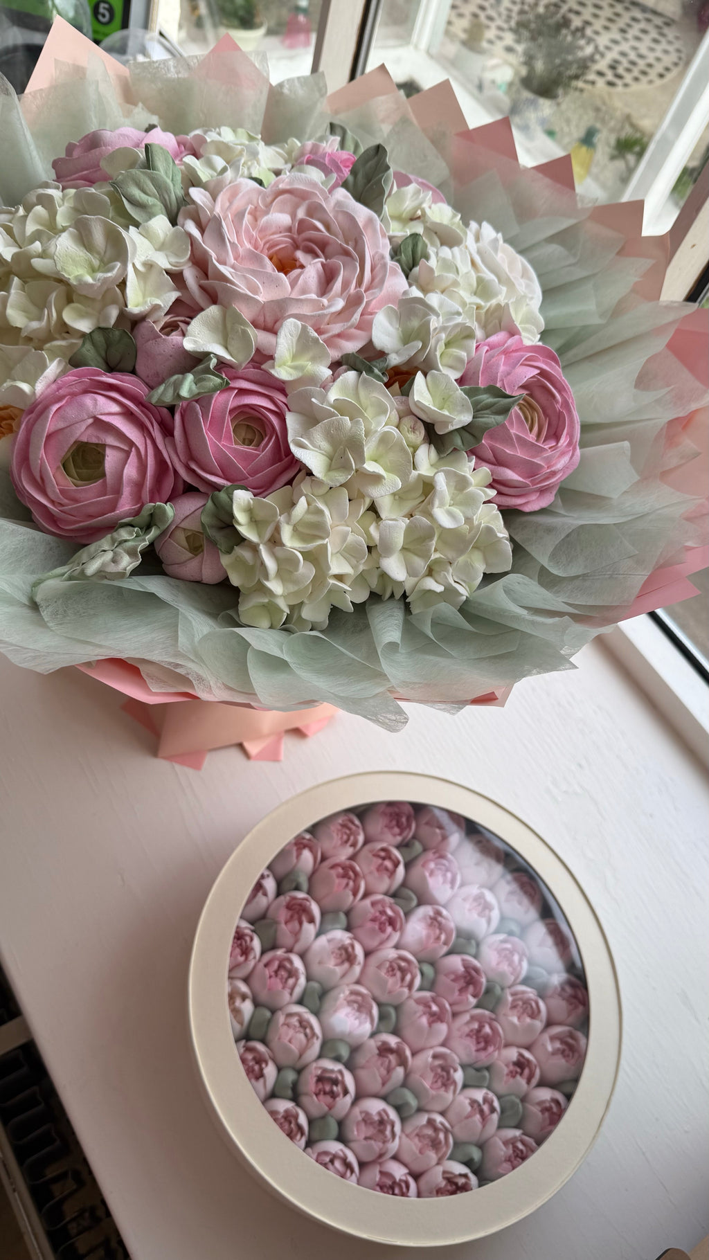 Fantasy Marshmallow Bouquet Large