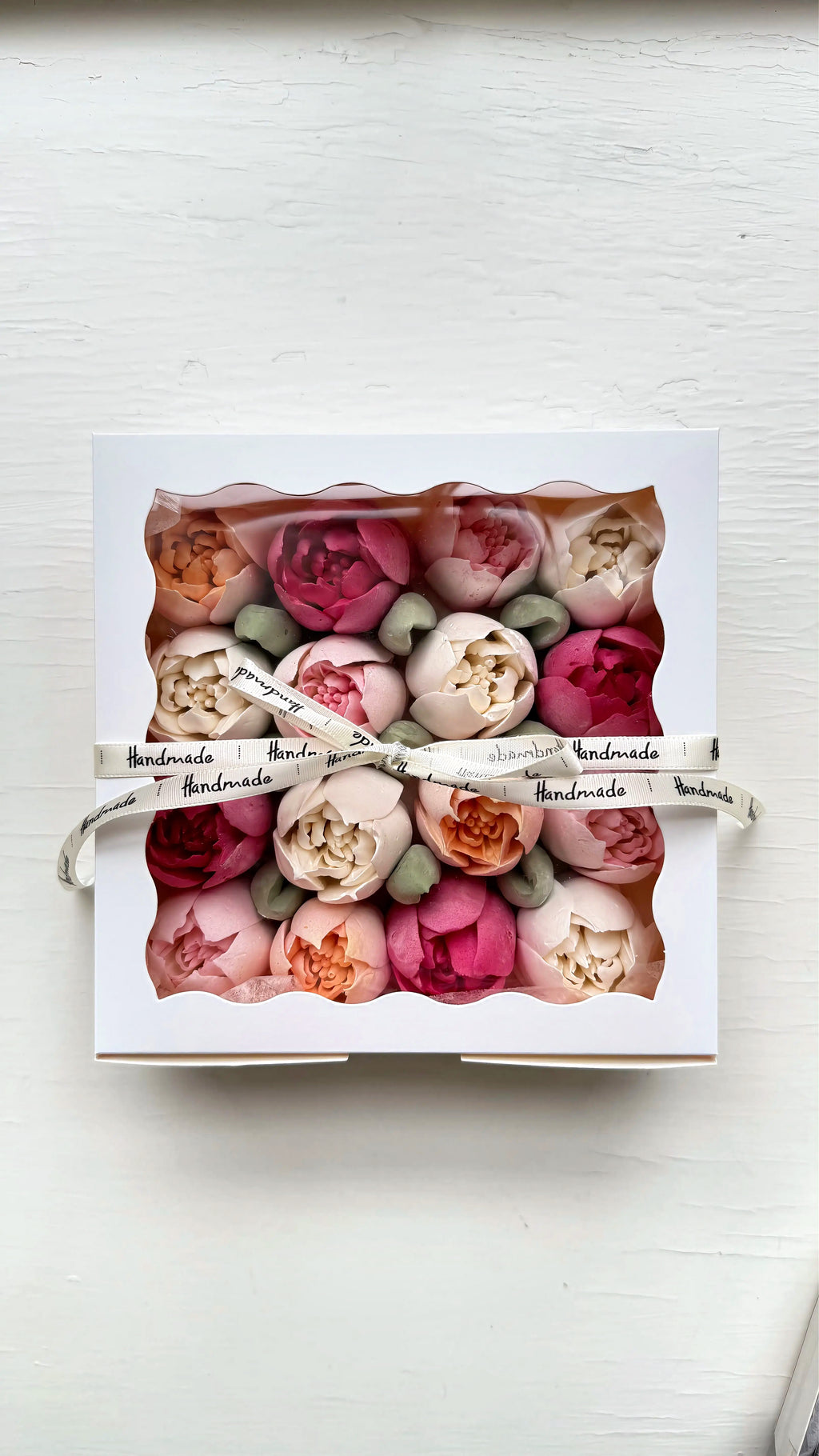 Marshmallow Tulip Box Medium (Square)