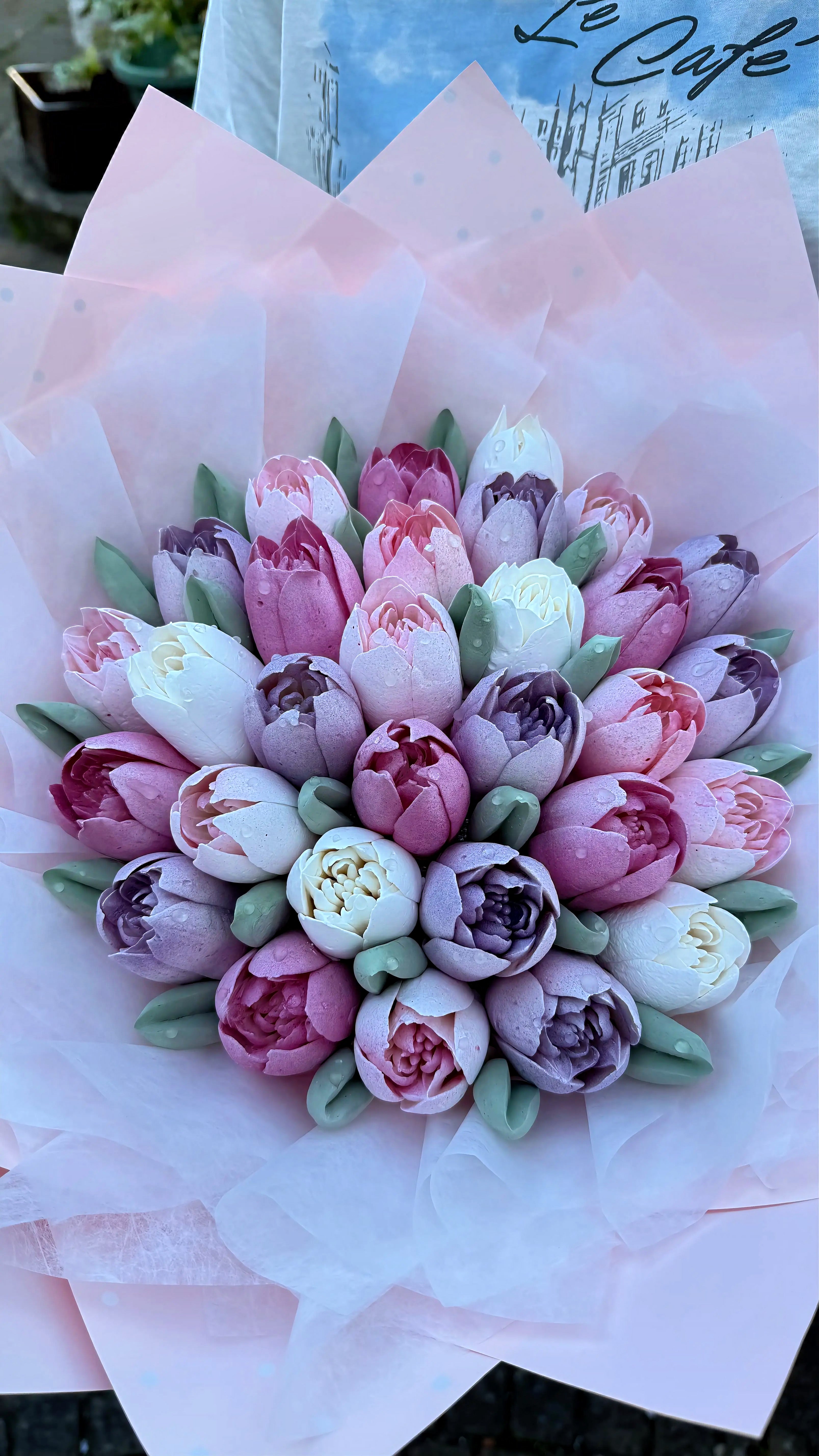 Marshmallow Tulip Bouquet Medium