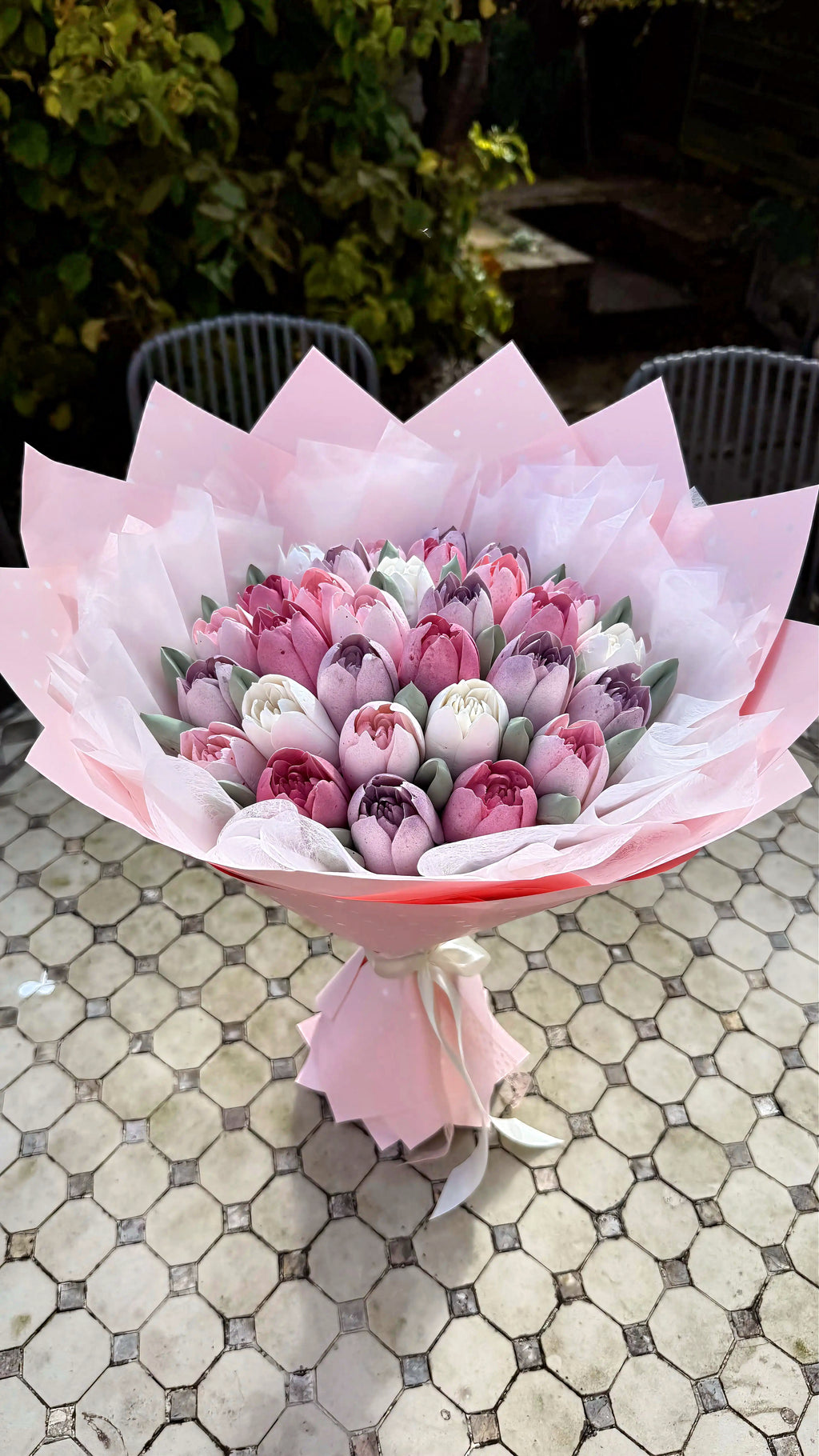 Marshmallow Tulip Bouquet Medium