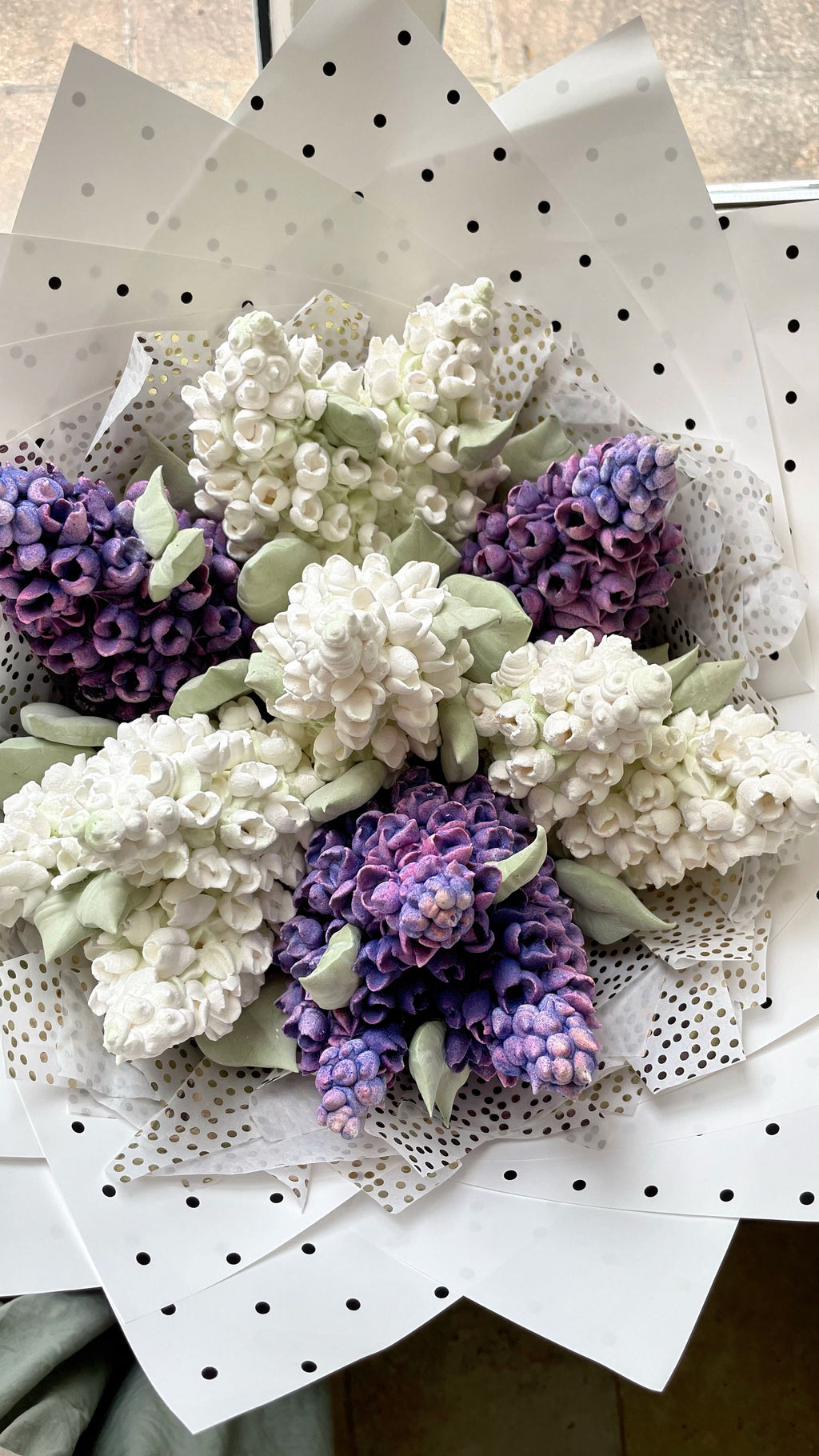 Marshmallow Lilac Bouquet Medium