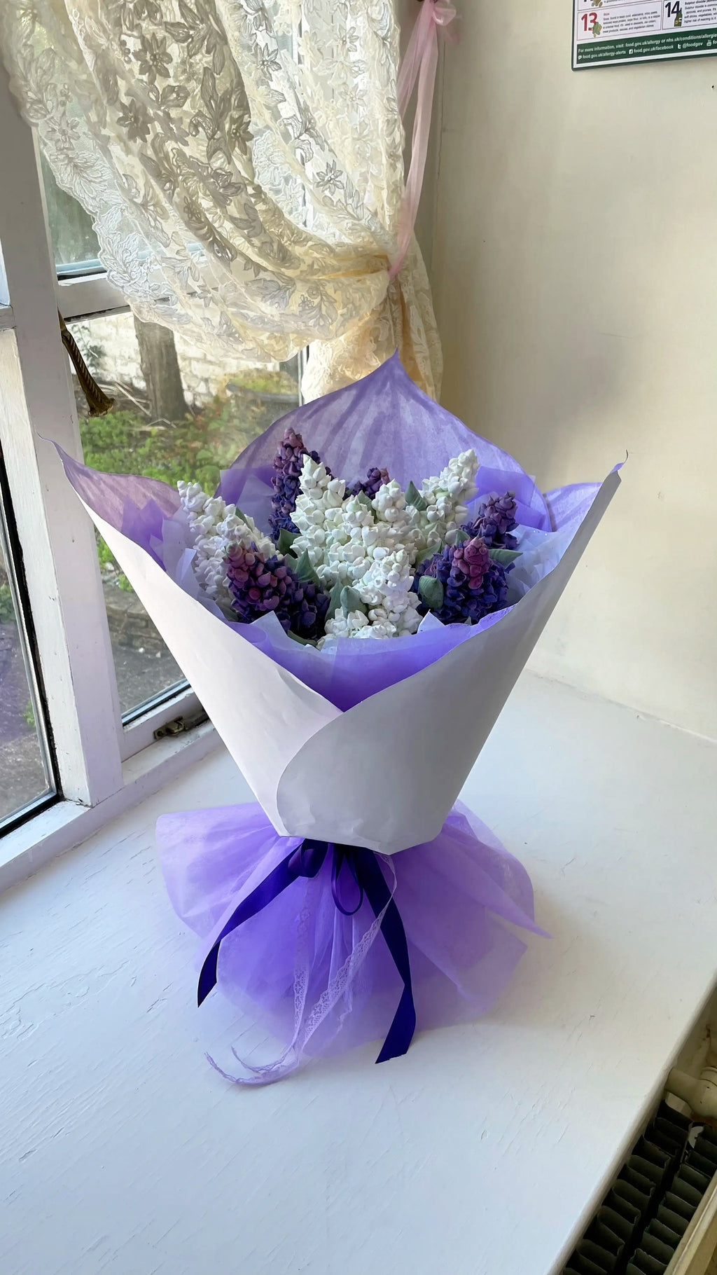 Marshmallow Lilac Bouquet Medium