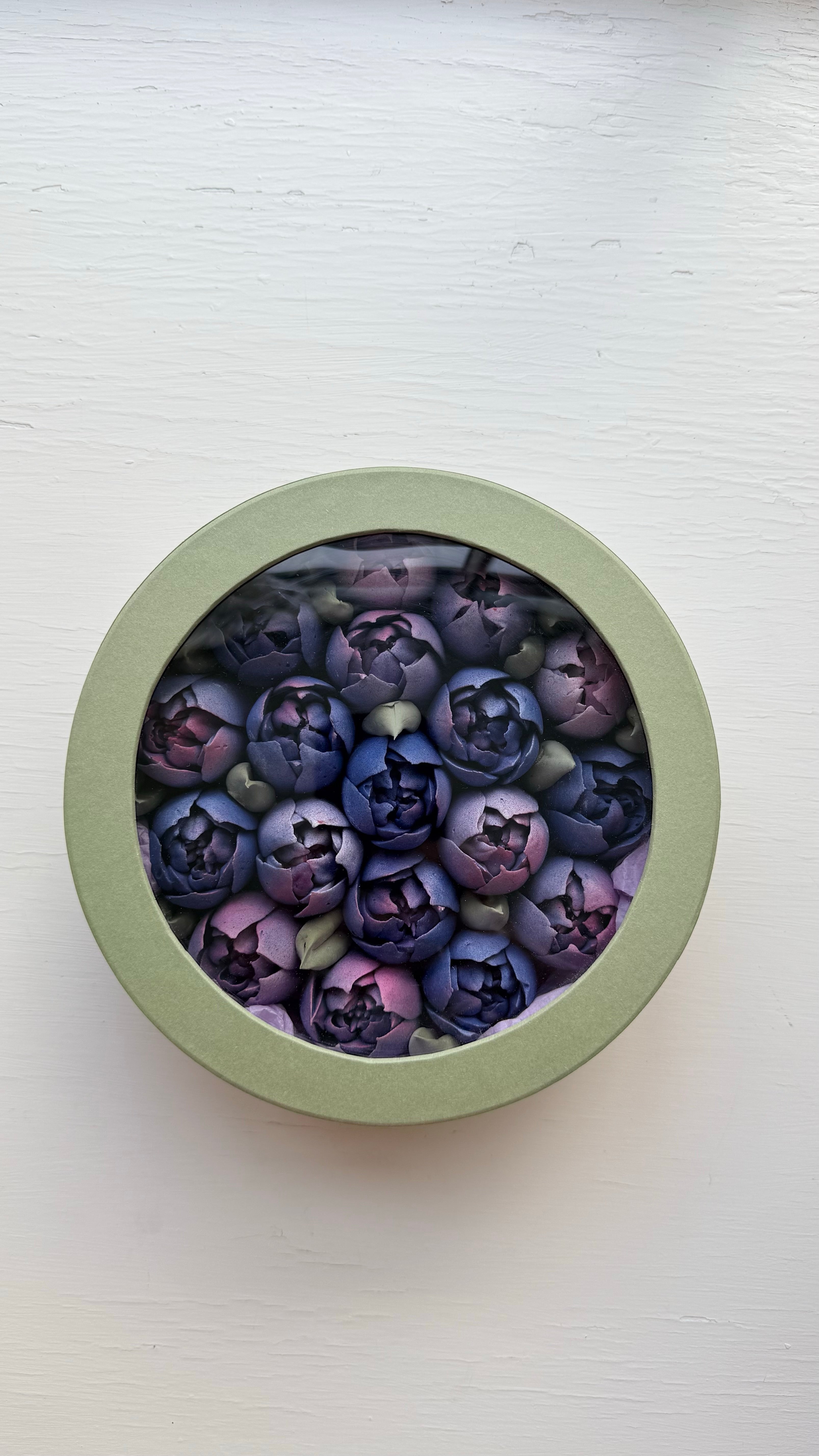Marshmallow Tulip Box  Small