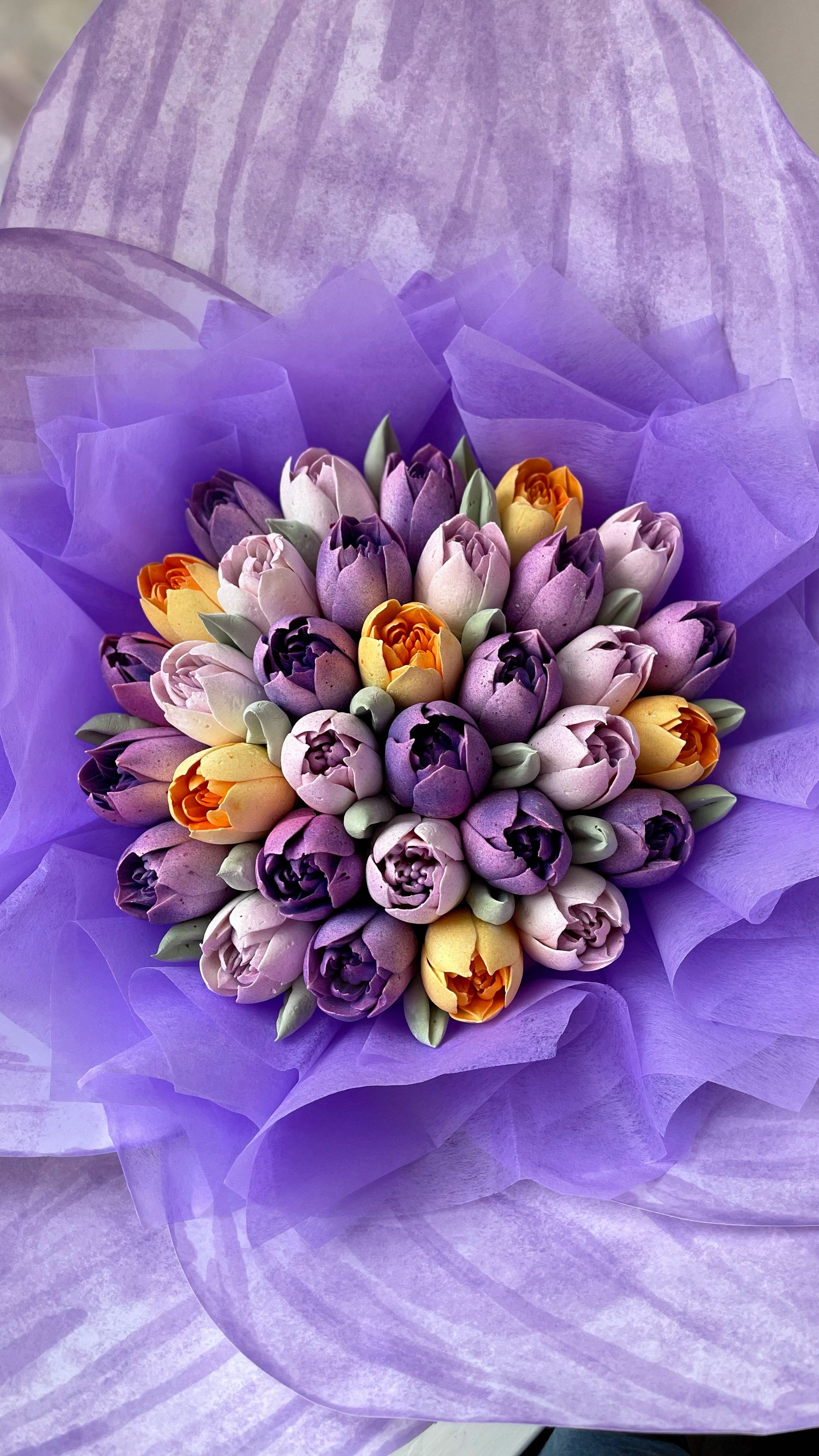 Marshmallow Tulip Bouquet Medium