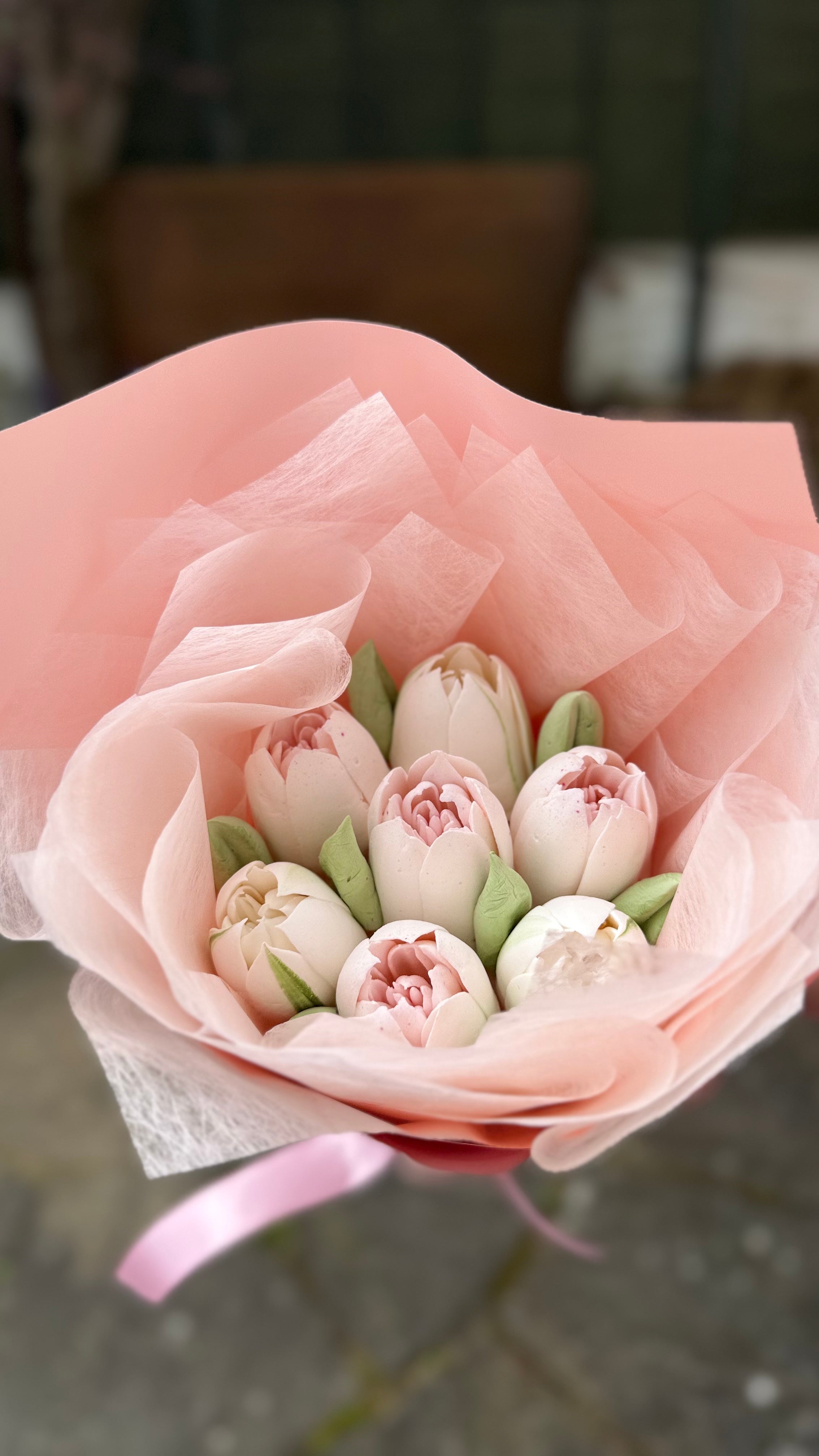 Marshmallow Tulip Bouquet Mini
