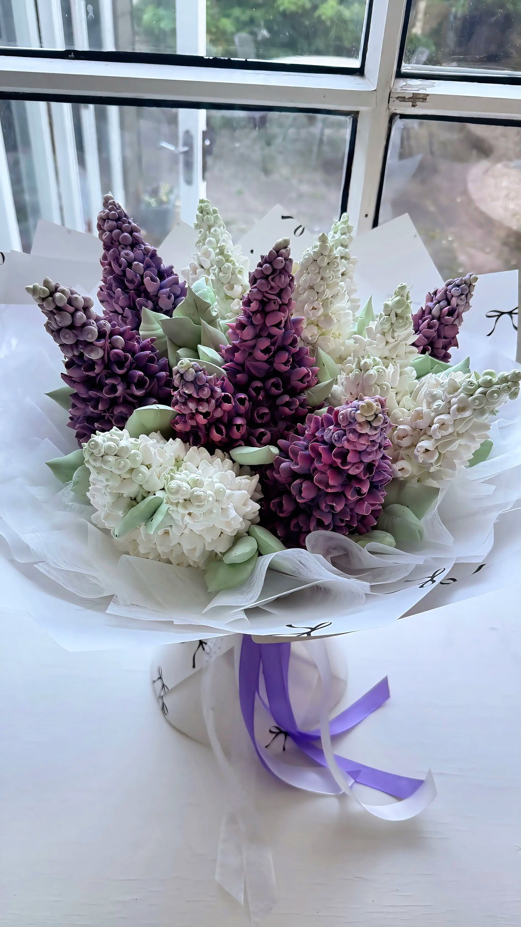 Marshmallow Lilac Bouquet Large