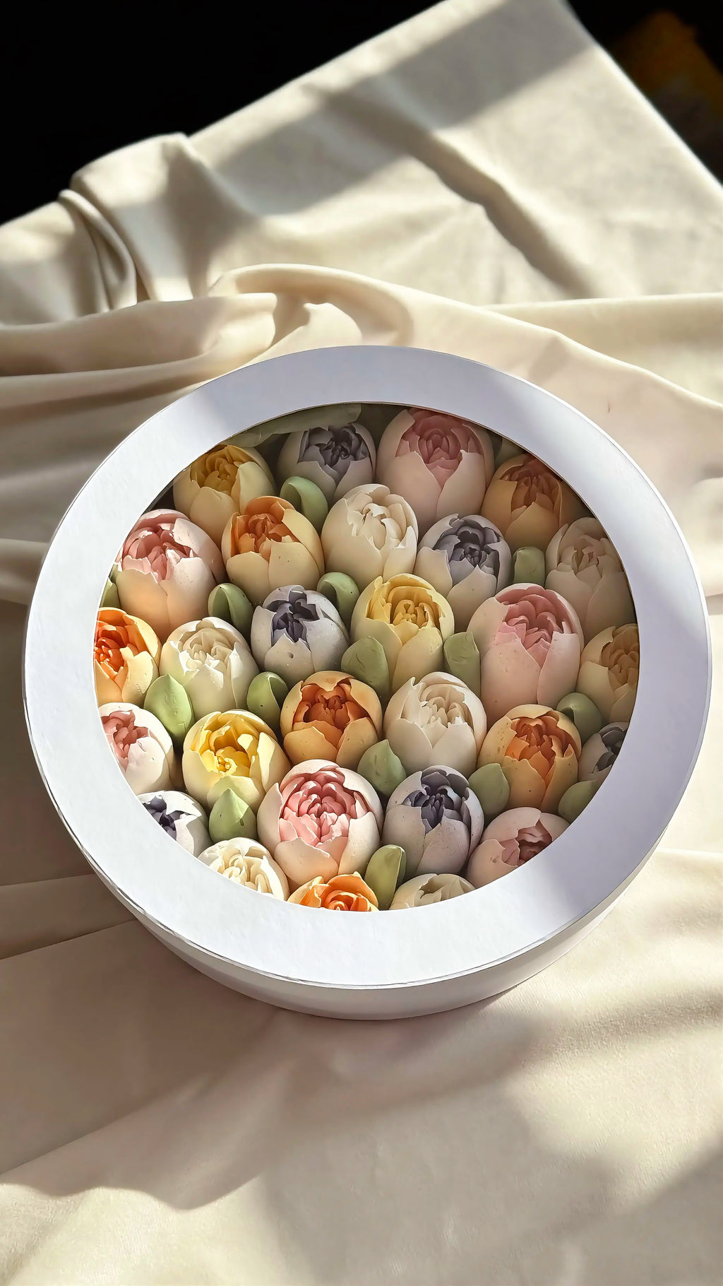 Marshmallow Tulip Box Medium