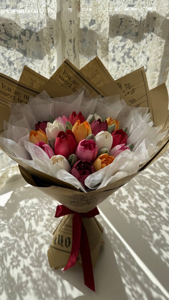 Marshmallow Tulip Bouquet Small
